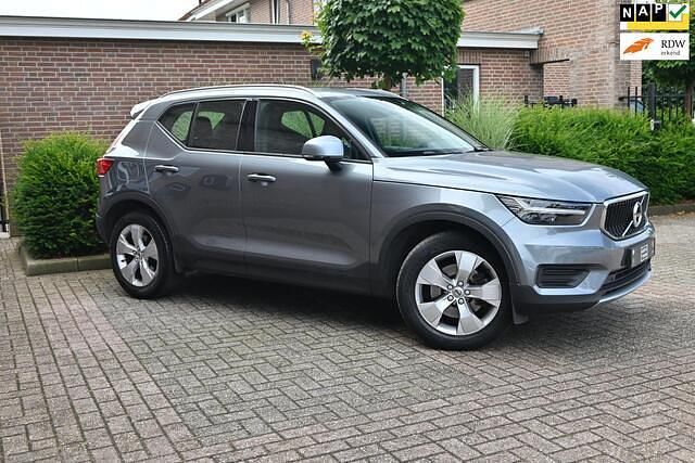 Grijs Gebruikt 2019 Volvo XC40 Momentum SUV | € 18.900 (Super prijs) - Afbeelding 1/4