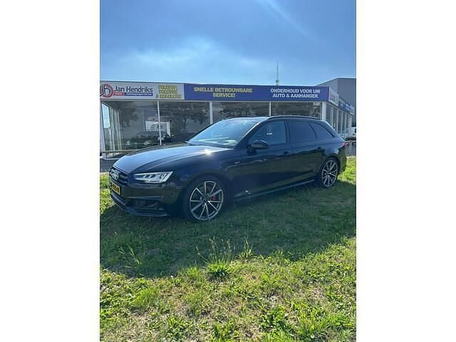 Zwart Gebruikt 2017 Audi A4 Proline Stationwagen | € 27.500 (Goede deal) - Afbeelding 1/4