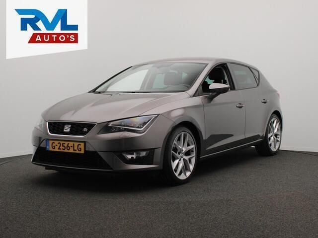 Grijs Gebruikt 2014 Seat Leon ST FR Stationwagen | € 9.445 (Goede deal) - Afbeelding 1/4