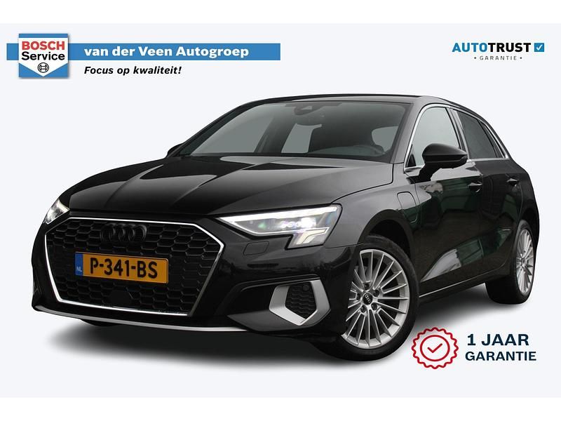 Zwart Occasion 2022 Audi A3 Sportback Advanced Hatchback | € 24.950 (Eerlijke prijs) - Afbeelding 1/4