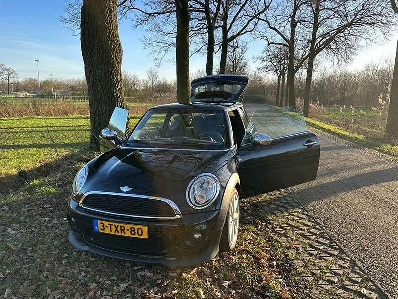 Zwart Gebruikt 2013 Mini ONE Chili Hatchback | € 7.000 (Iets duurder) - Afbeelding 1/4