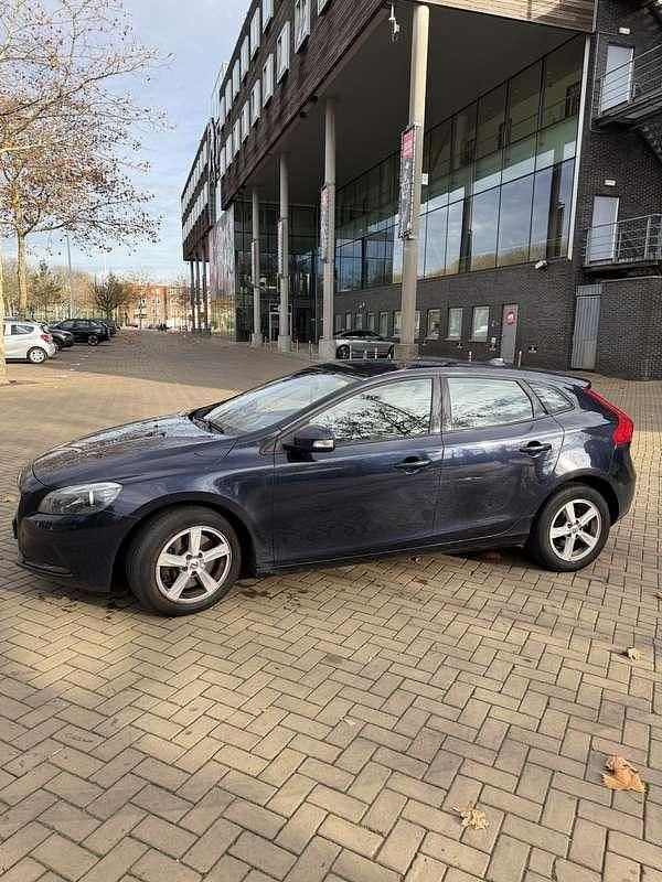 Occasion Volvo V40 120 PK (88 kW) 2015 Blauw MPV