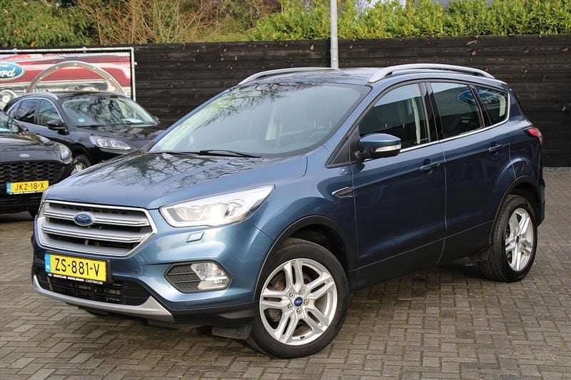 Occasion Ford Kuga Trend 120 PK (88 kW) 2019 Blauw SUV