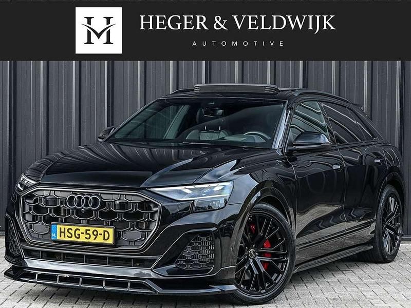 Zwart Gebruikt 2024 Audi Q8 Competition SUV | € 87.700 (Goede deal) - Afbeelding 1/4