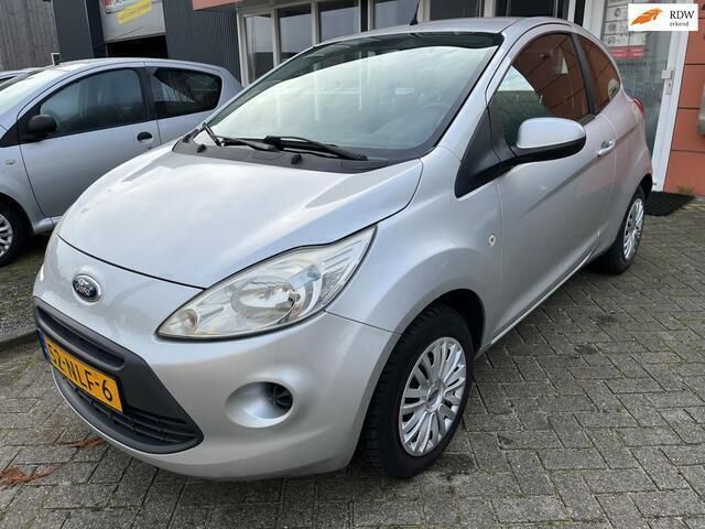 Grijs Gebruikt 2010 Ford Ka Cool & Sound Edition Hatchback | € 3.450 (Eerlijke prijs) - Afbeelding 1/4