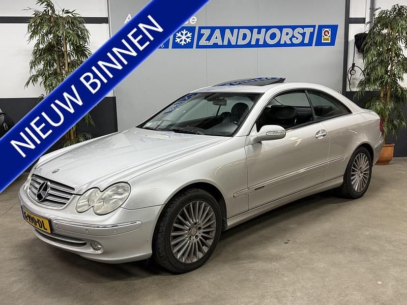 Grijs Gebruikt 2002 Mercedes CLK240 Elegance Coupé | € 4.995 (Eerlijke prijs) - Afbeelding 1/4