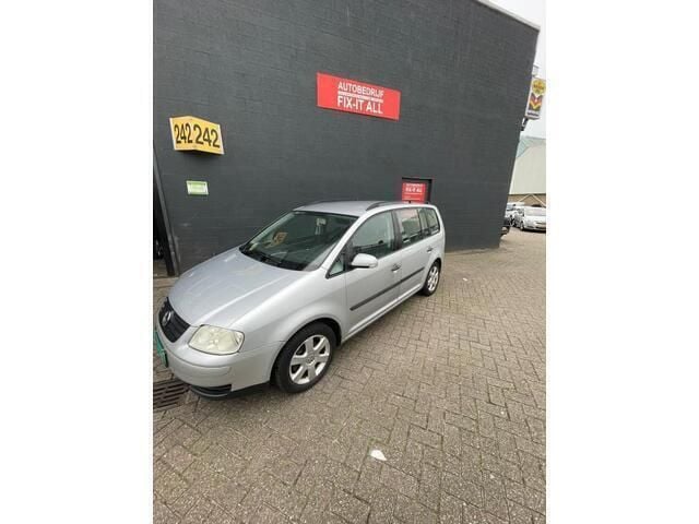 Occasion VW Touran 116 PK (85 kW) 2003 Grijs MPV