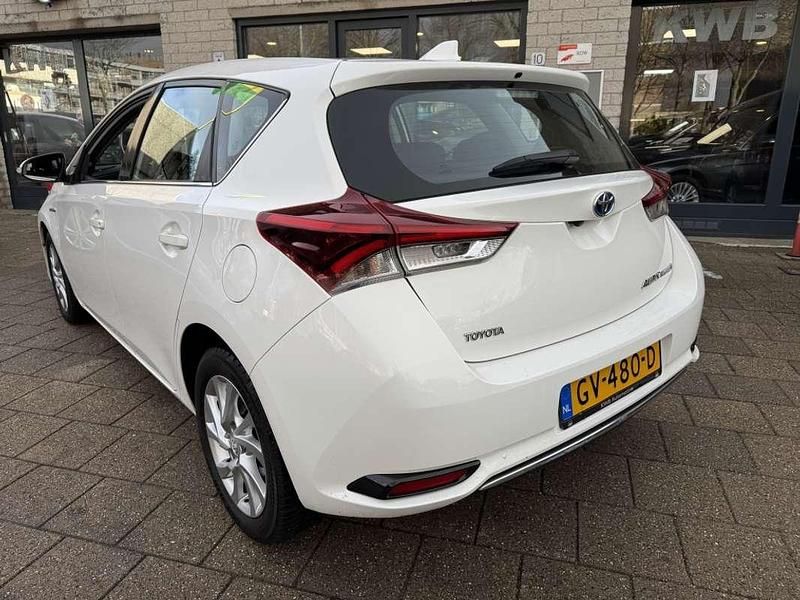 Occasion Toyota Auris Hybrid 99 PK (72 kW) 2015 Wit Hatchback