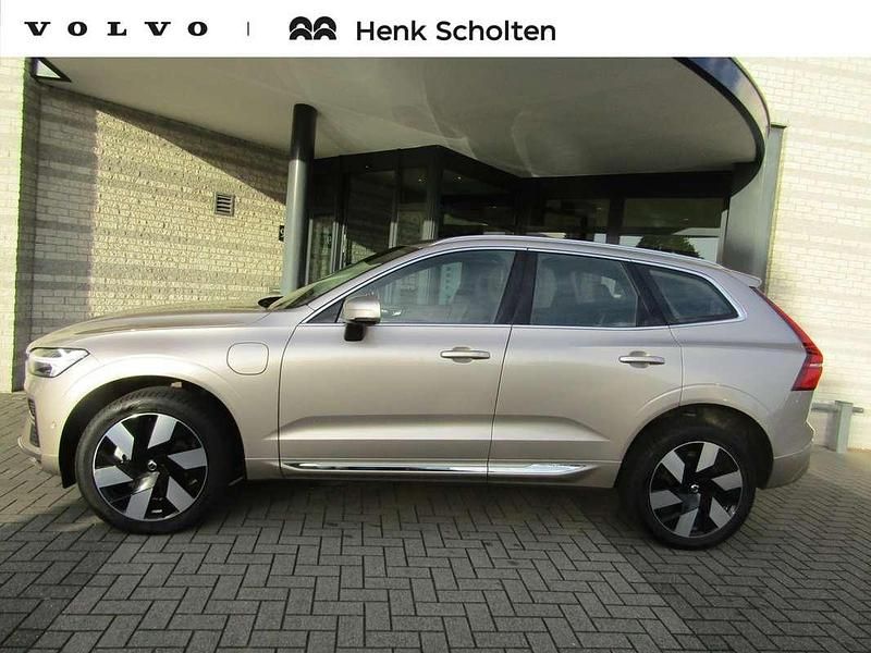Grijs Gebruikt 2023 Volvo XC60 Ultimate SUV | € 61.950 - Afbeelding 1/3