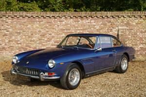Blauw Gebruikt 1966 Ferrari 330 Coupé | € 289.500 - Afbeelding 1/4