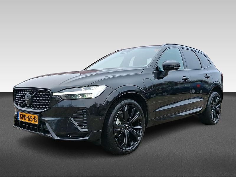 Zwart Gebruikt 2024 Volvo XC60 Plus SUV | € 48.995 (Iets duurder) - Afbeelding 1/4