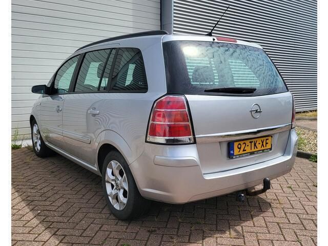 Occasion Opel Zafira Essentia 150 PK (110 kW) 2005 Grijs MPV