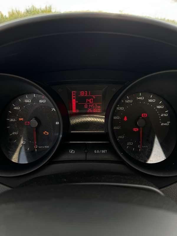 Gebruikt 2011 Seat Ibiza Sedan | € 3.999 (Eerlijke prijs) - Afbeelding 1/4