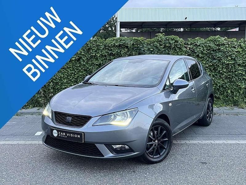 Grijs Gebruikt 2017 Seat Ibiza Style Hatchback | € 8.999 (Goede deal) - Afbeelding 1/4