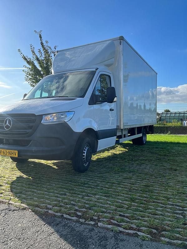 Wit Occasion 2024 Mercedes Sprinter Van | € 39.990 (Super prijs) - Afbeelding 1/4