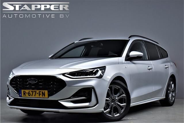 Grijs Gebruikt 2022 Ford Focus ST-Line Stationwagen | € 17.995 (Eerlijke prijs) - Afbeelding 1/4