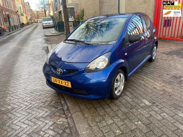 Blauw Gebruikt 2007 Toyota Aygo Hatchback | € 2.450 (Iets duurder) - Afbeelding 1/4