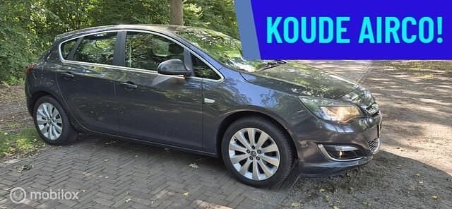 Grijs Gebruikt 2014 Opel Astra Cosmo Hatchback | € 4.249 (Goede deal) - Afbeelding 1/4