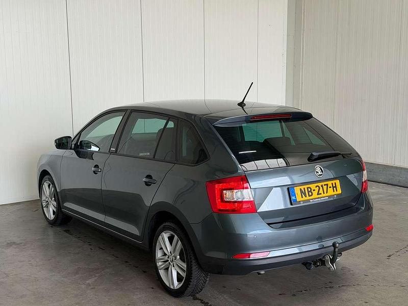 Occasion Skoda Rapid Joy 89 PK (65 kW) 2017 Grijs Hatchback