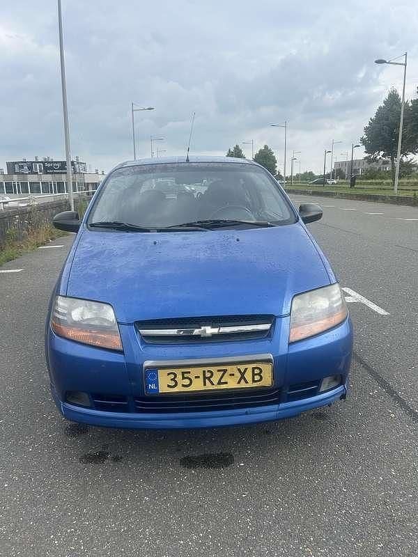 Blauw Gebruikt 2005 Chevrolet Kalos Hatchback | € 950 (Eerlijke prijs) - Afbeelding 1/4