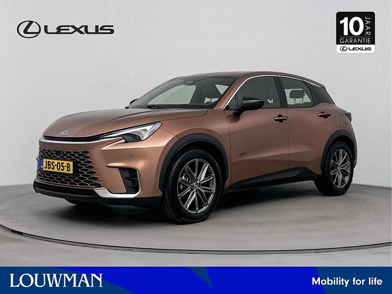 Bruin Gebruikt 2024 Lexus LBX SUV | € 37.950 (Eerlijke prijs) - Afbeelding 1/4