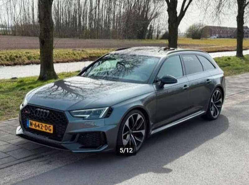 Grijs Gebruikt 2018 Audi RS4 Stationwagen | € 42.550 - Afbeelding 1/4