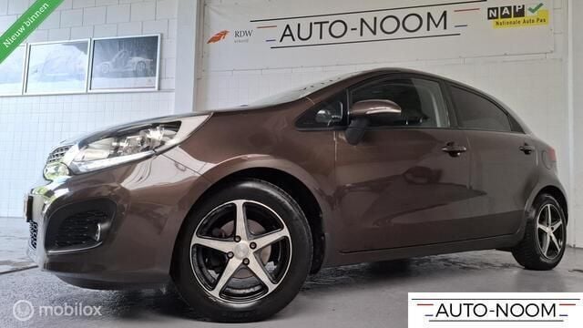 Bruin Gebruikt 2011 Kia Rio Plus Hatchback | € 5.490 (Eerlijke prijs) - Afbeelding 1/4