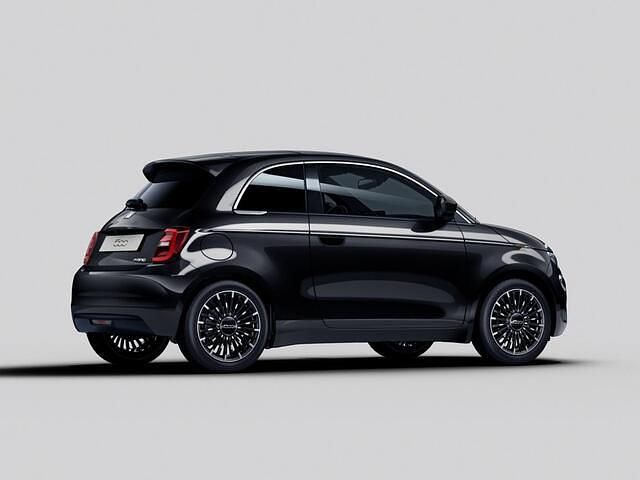 Nieuw Fiat 500 Collezione 65 PK (47 kW) 2026 Zwart Hatchback