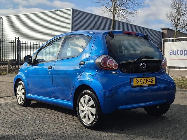 Occasion Toyota Aygo Comfort 68 PK (50 kW) 2013 Blauw Hatchback