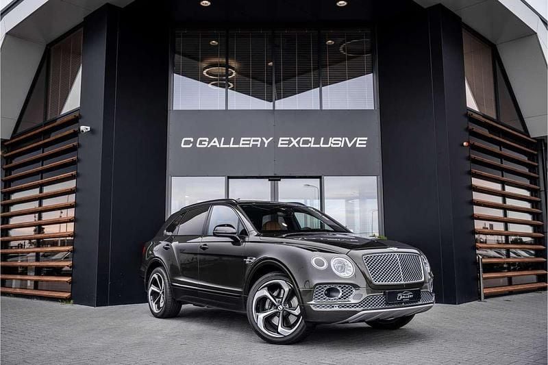 Grijs Occasion 2016 Bentley Bentayga SUV | € 98.995 - Afbeelding 1/4