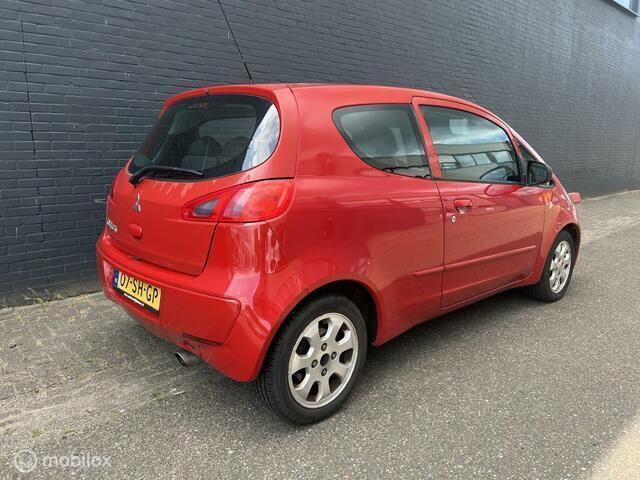 Occasion Mitsubishi Colt 95 PK (69 kW) 2006 Rood Hatchback