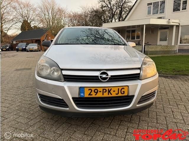 Occasion Opel Astra Enjoy 105 PK (77 kW) 2004 Grijs Hatchback