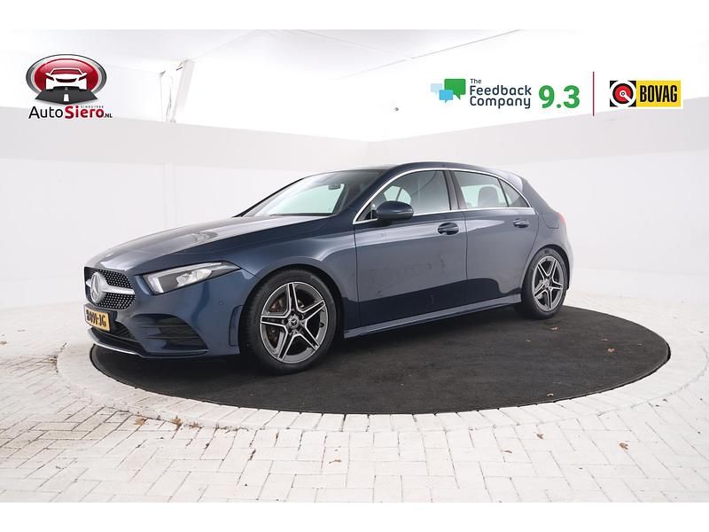 Blauw Gebruikt 2019 Mercedes A200 Business Hatchback | € 25.995 (Eerlijke prijs) - Afbeelding 1/4