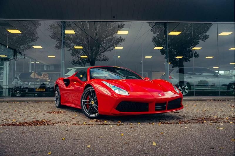 Occasion Ferrari 488 672 PK (494 kW) 2017 Rood Cabriolet