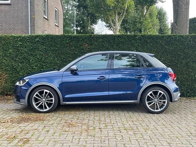 Occasion Audi A1 Sportback S-Line 95 PK (69 kW) 2017 Blauw Hatchback