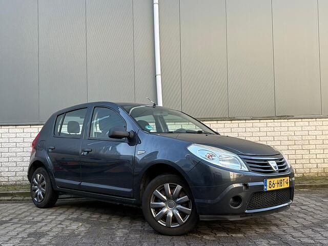 Occasion Dacia Sandero Ambiance 75 PK (55 kW) 2009 Grijs Hatchback