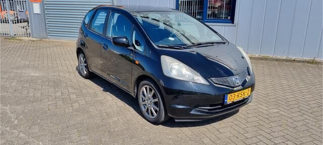 Zwart Gebruikt 2011 Honda Jazz Cool Hatchback | € 8.950 (Duur) - Afbeelding 1/4