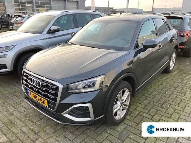 Grijs Occasion 2023 Audi Q2 Advanced SUV | € 25.895 - Afbeelding 1/3