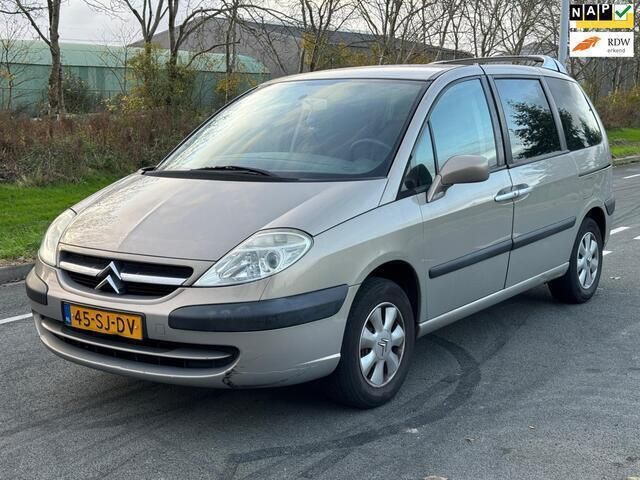 Beige Gebruikt 2006 Citroën C8 Prestige MPV | € 950 - Afbeelding 1/4