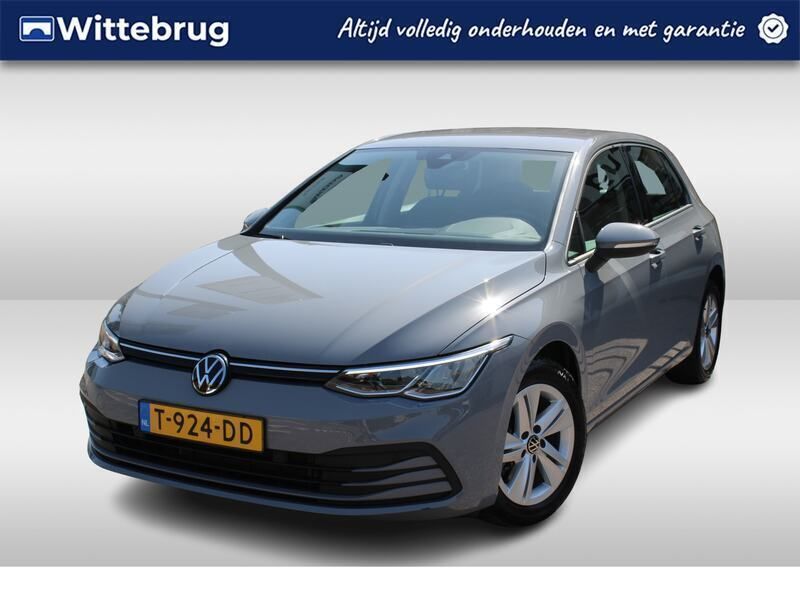 Grijs Gebruikt 2023 VW Golf VIII Life Hatchback | € 23.450 (Goede deal) - Afbeelding 1/2