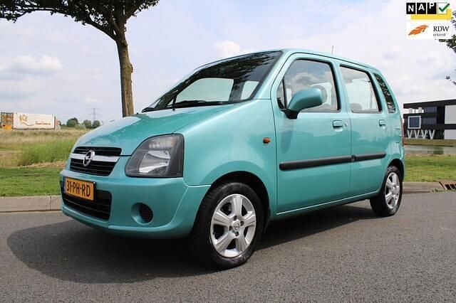 Groen Gebruikt 2004 Opel Agila Hatchback | € 1.275 (Eerlijke prijs) - Afbeelding 1/4