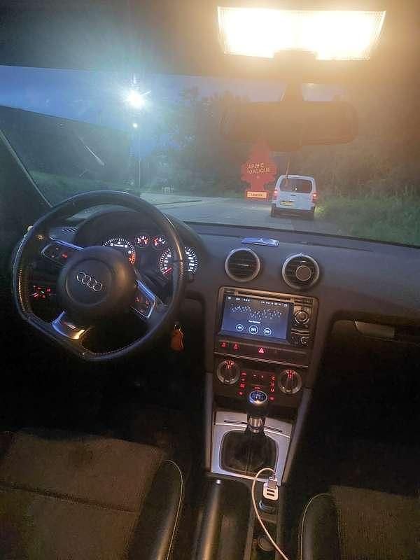 Zwart Gebruikt 2010 Audi A3 Stationwagen | € 6.250 - Afbeelding 1/3
