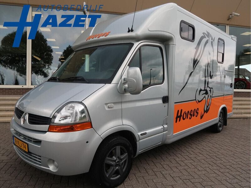 Wit Gebruikt 2011 Renault Master Van | € 28.950 - Afbeelding 1/4