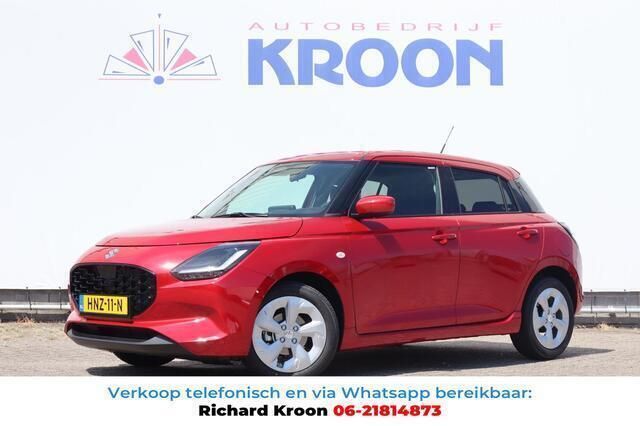 Rood Gebruikt 2024 Suzuki Swift Hatchback | € 23.750 (Iets duurder) - Afbeelding 1/4