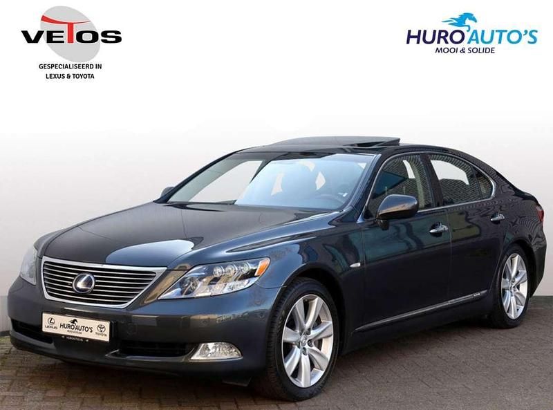 Grijs, metallic lak Gebruikt 2007 Lexus LS600 President Line Sedan | € 26.950 - Afbeelding 1/4
