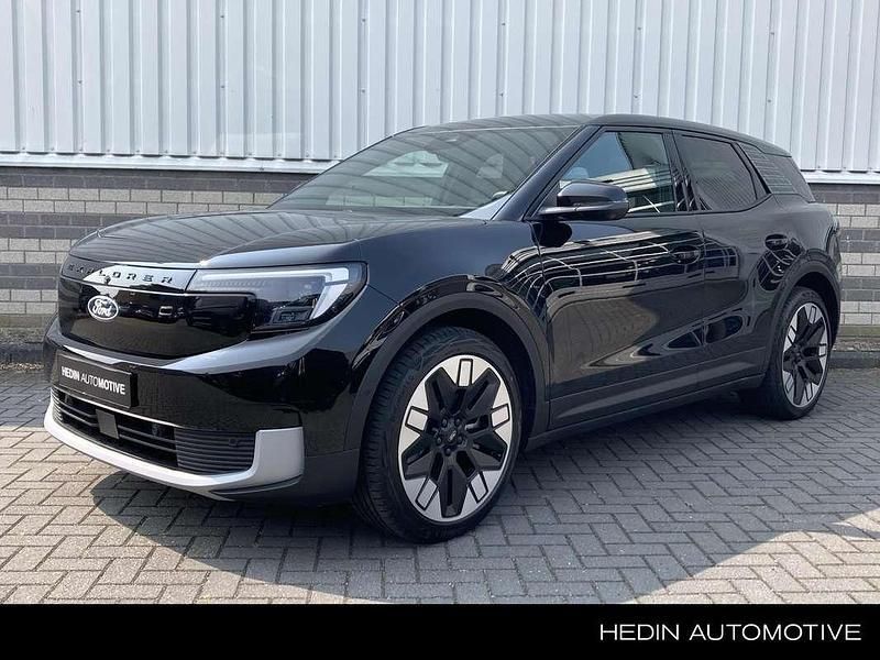 Zwart Occasion 2024 Ford Explorer Extended Range SUV | € 53.950 - Afbeelding 1/4