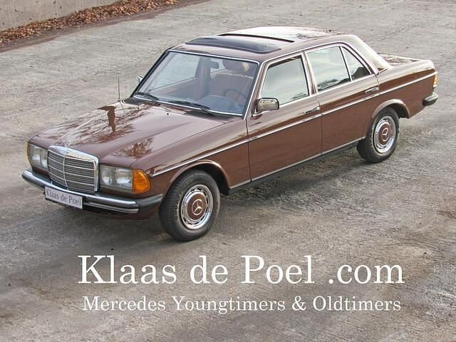 Bruin Occasion 1983 Mercedes 200 Sedan | € 24.500 - Afbeelding 1/4