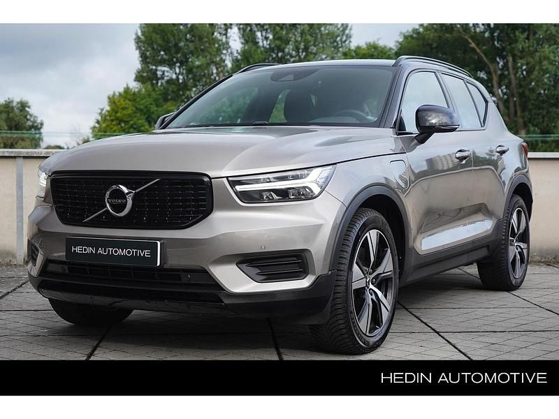 Bruin Gebruikt 2022 Volvo XC40 Inscription SUV | € 39.995 (Duur) - Afbeelding 1/4