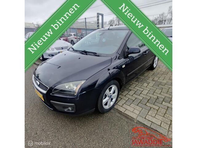 Blauw Gebruikt 2005 Ford Focus Stationwagen | € 999 (Eerlijke prijs) - Afbeelding 1/4