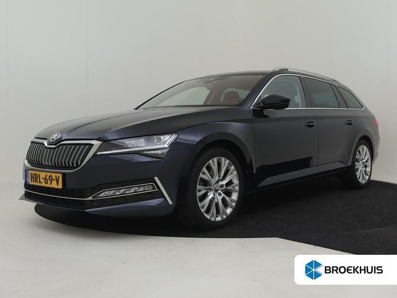 Blauw Gebruikt 2022 Skoda Superb Business Line Stationwagen | € 28.895 (Goede deal) - Afbeelding 1/4